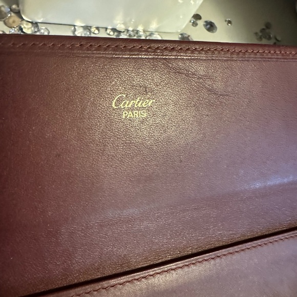 Cartier long wallet in great condition. Great red color with snap lock. - Picture 4 of 6